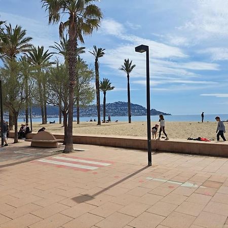 Holiday Center Apartamento Vistas Mar, Acceso Directo Playa Y Piscina Roses Exterior foto