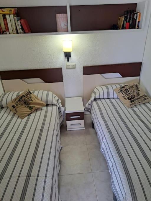 Holiday Center Apartamento Vistas Mar, Acceso Directo Playa Y Piscina Roses Exterior foto